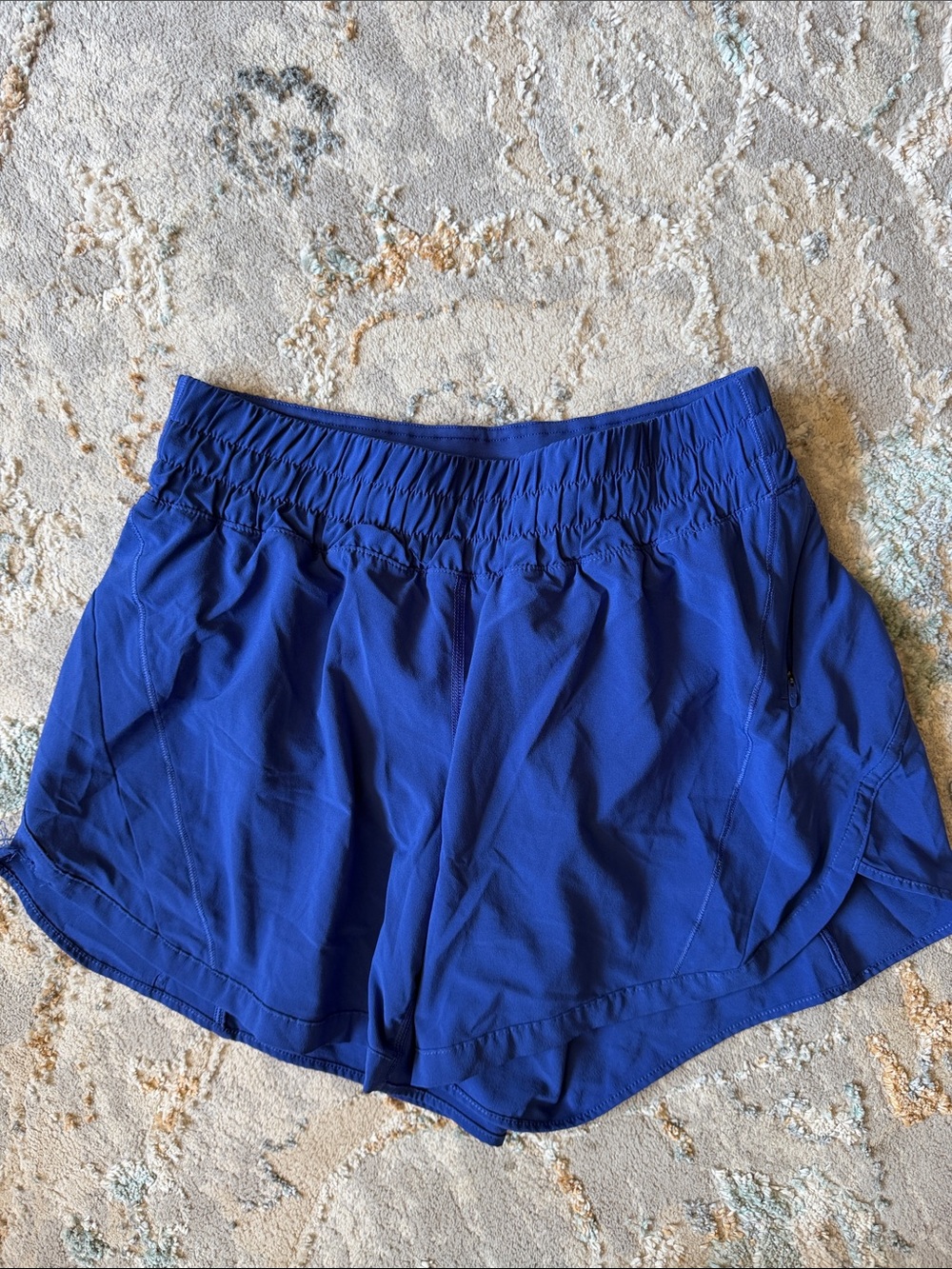 Lululemon track that Hr 5” short